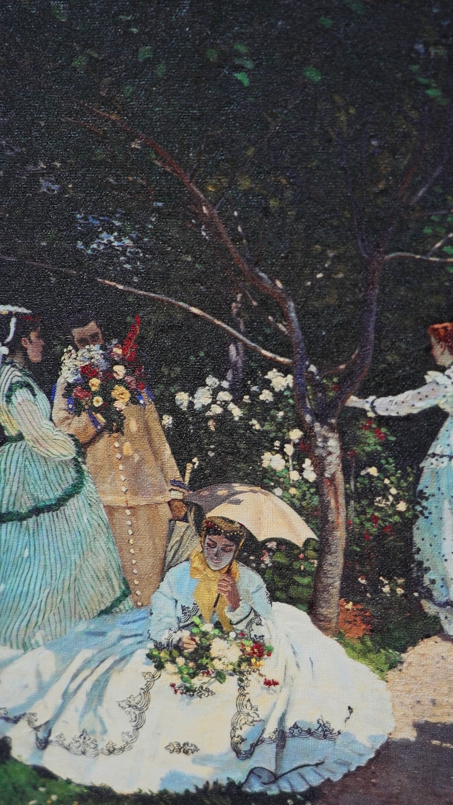 Women in the garden | Decorative Paint Roller Women in Garden Decor